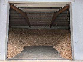 2025-09-03-Für-Winter-gerüstet-Hackschnitzel