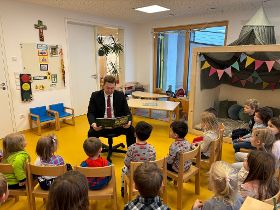 2025-12-Vorlesetag-Kita-St.-Josef-BGM